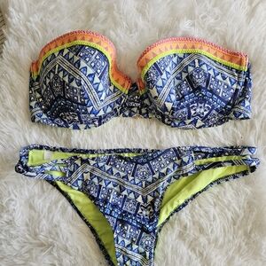 Victoria's Secret Bikini 32D/S